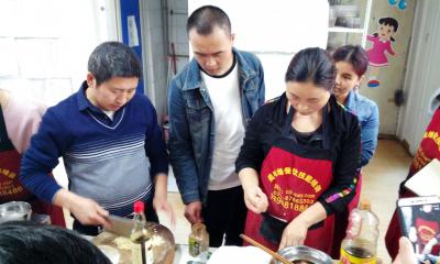 成都冒菜培訓：如何經營好一家冒菜店呢？
