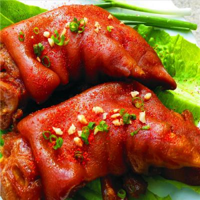 烤豬蹄技術(shù)培訓(xùn)班哪里好？烤豬蹄制作無(wú)需腌制調(diào)味簡(jiǎn)單