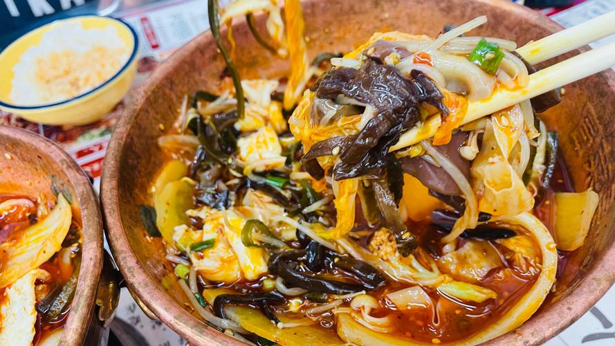 重慶火鍋冒菜培訓(xùn)學校哪家好？重慶冒菜培訓(xùn)中心
